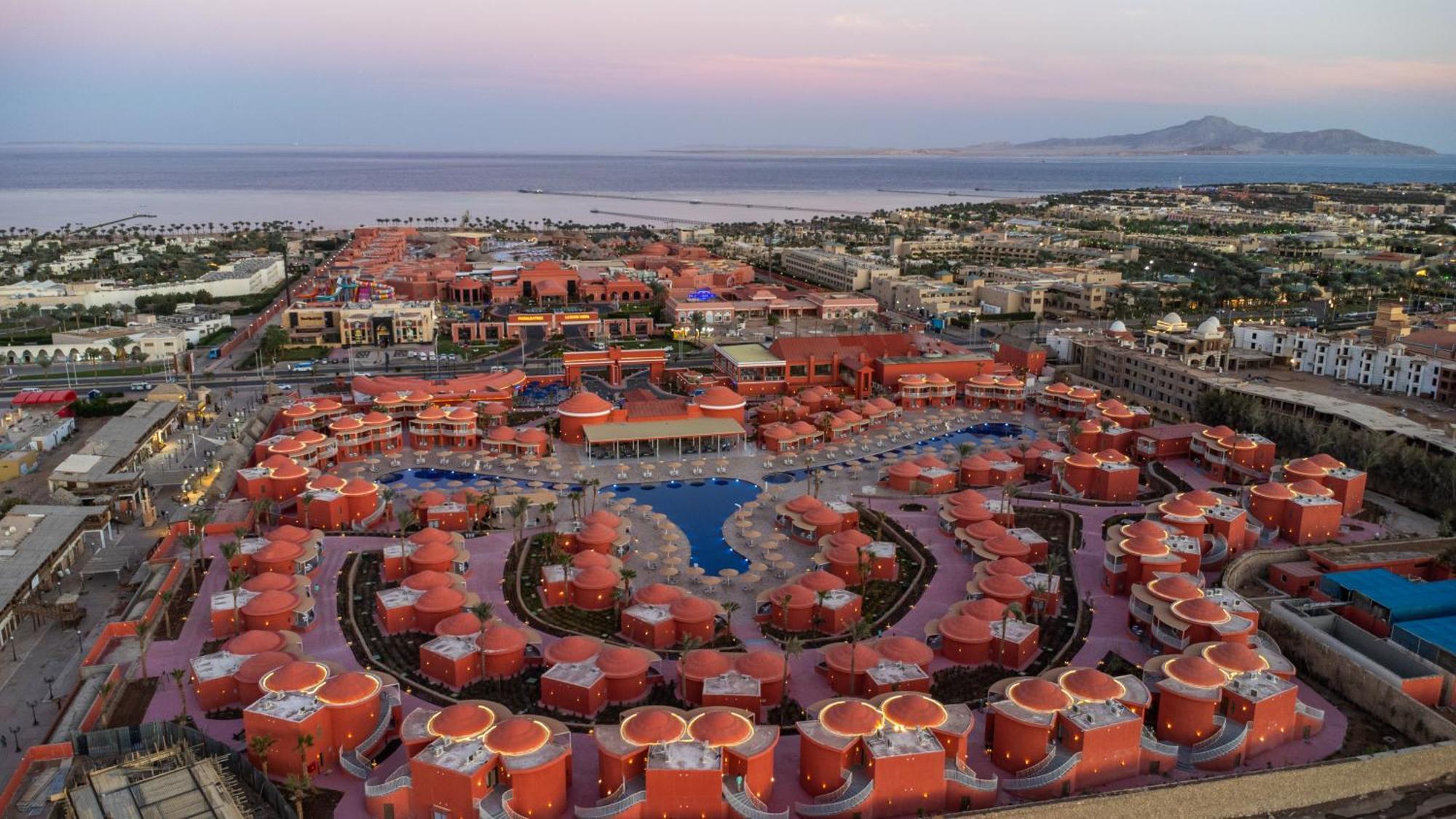 Pickalbatros Laguna Club Resort Sharm El Sheikh Exterior foto Aerial view of the resort
