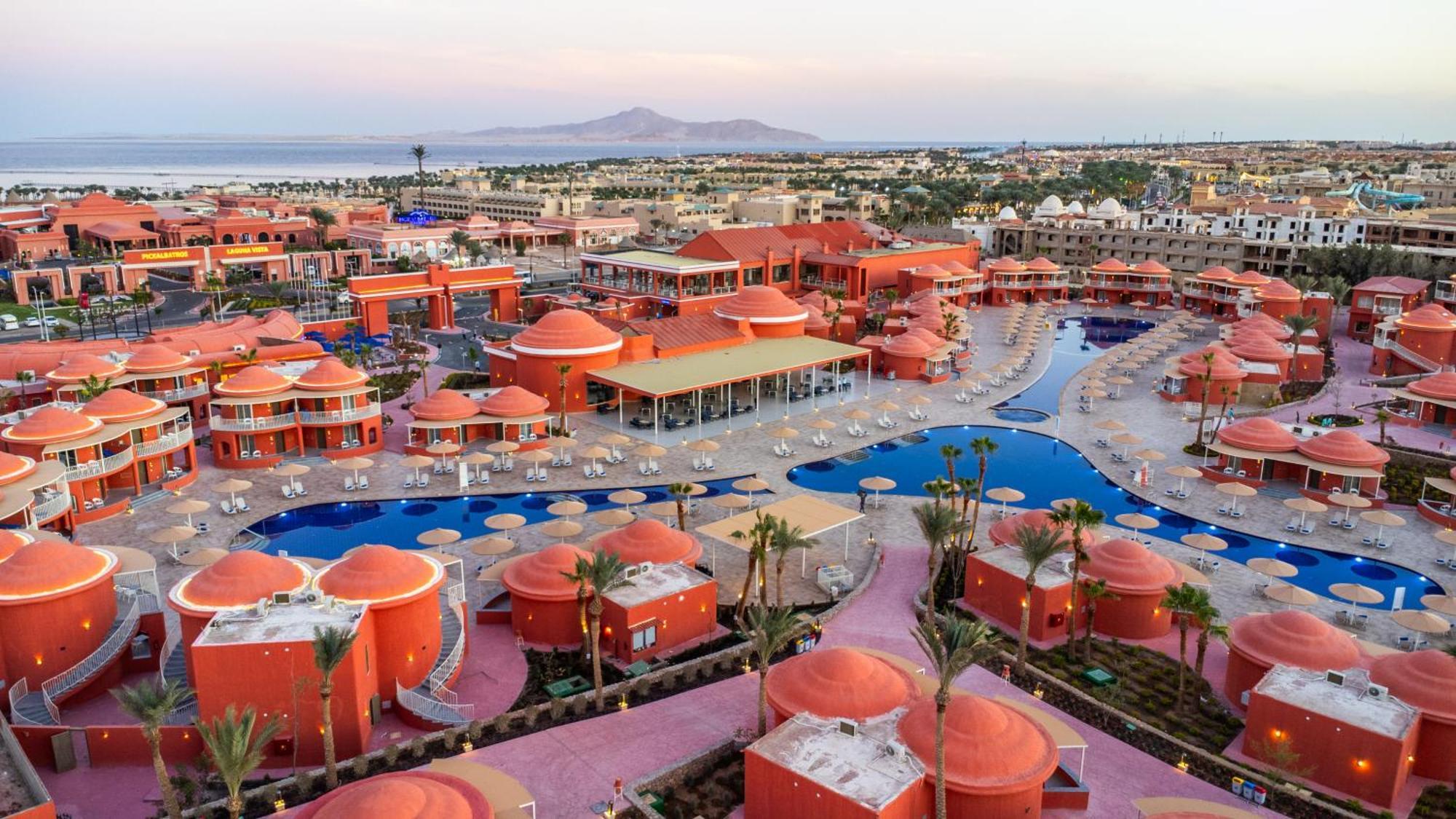 Pickalbatros Laguna Club Resort Sharm El Sheikh Exterior foto Aerial view of the resort