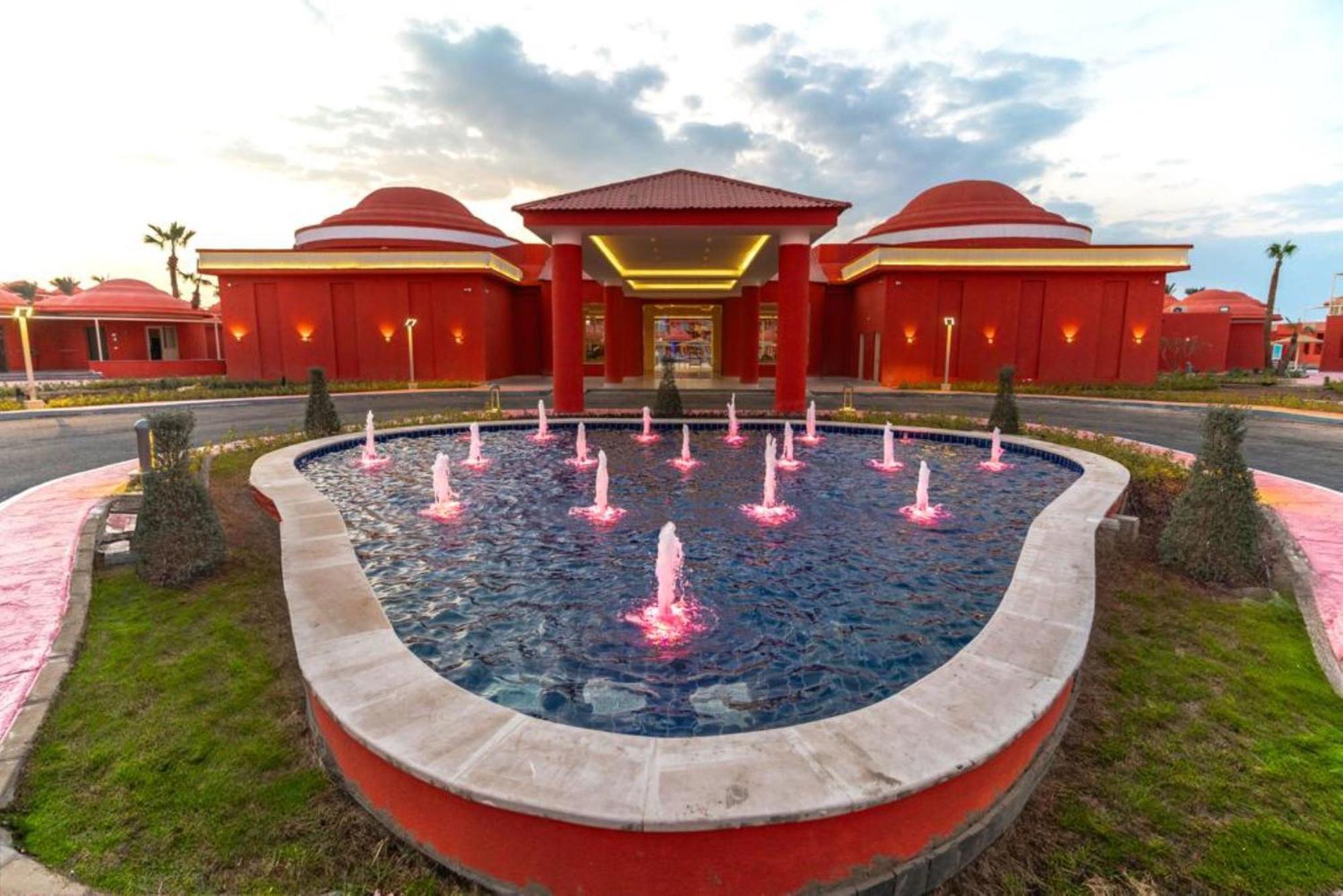 Pickalbatros Laguna Club Resort Sharm El Sheikh Exterior foto The entrance of the hotel